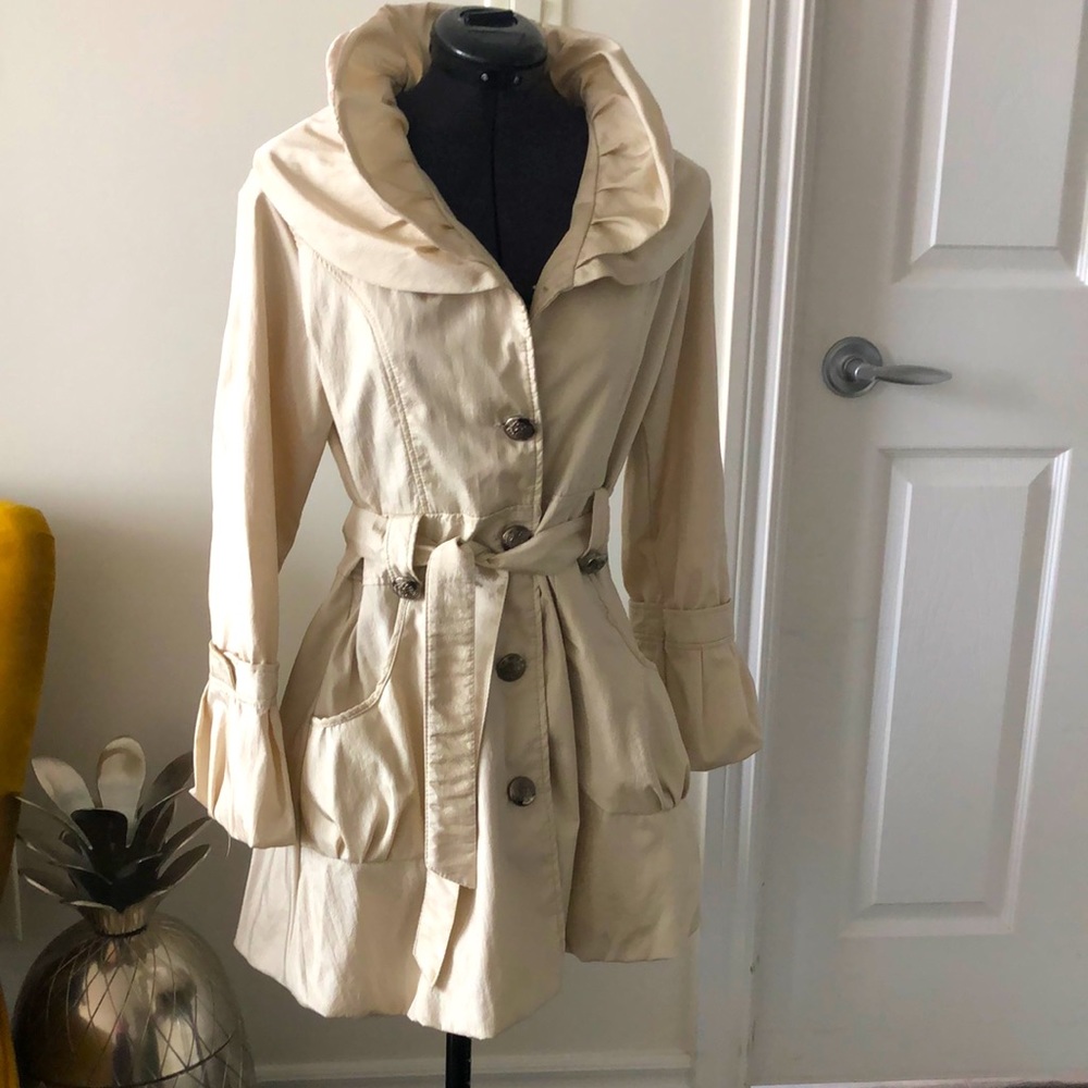 Trench coat